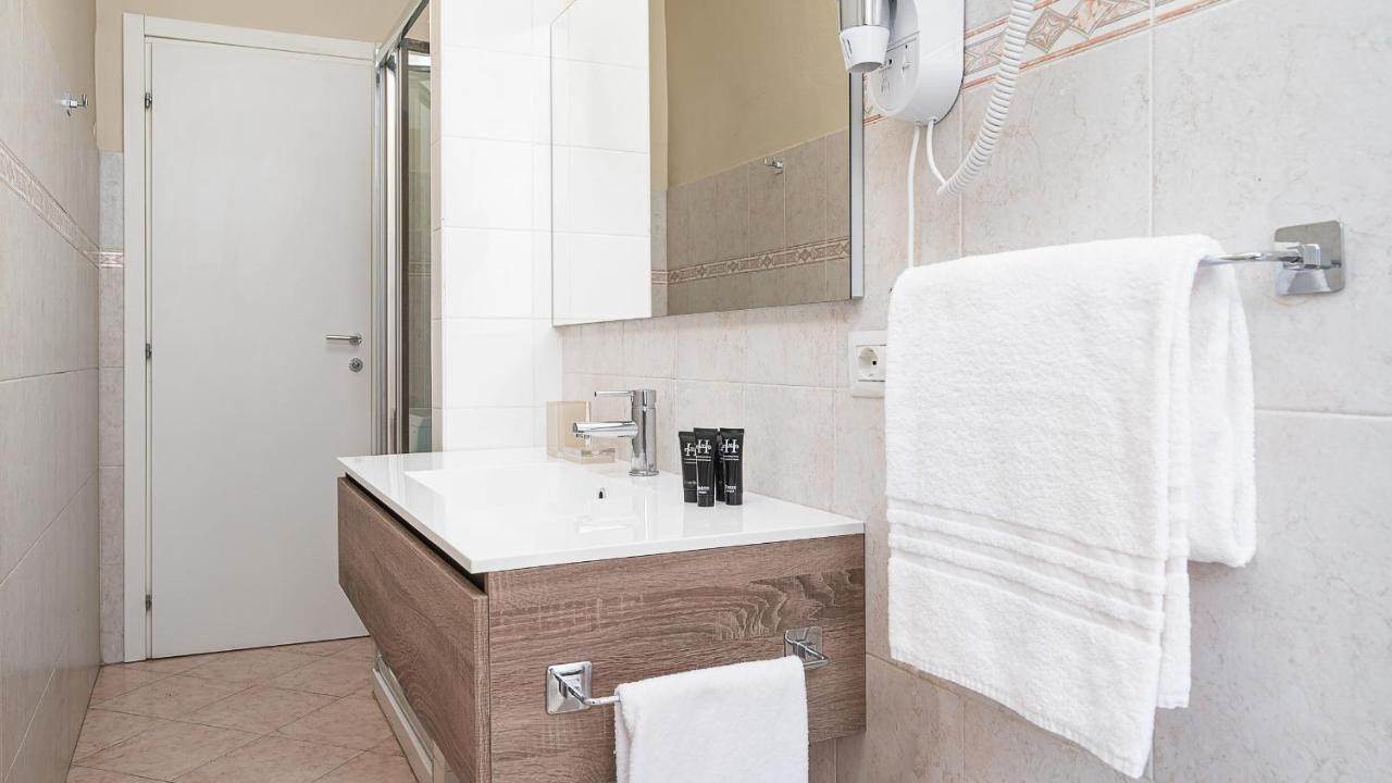 Italianway - Bartolini 9 Apartment Милано Екстериор снимка